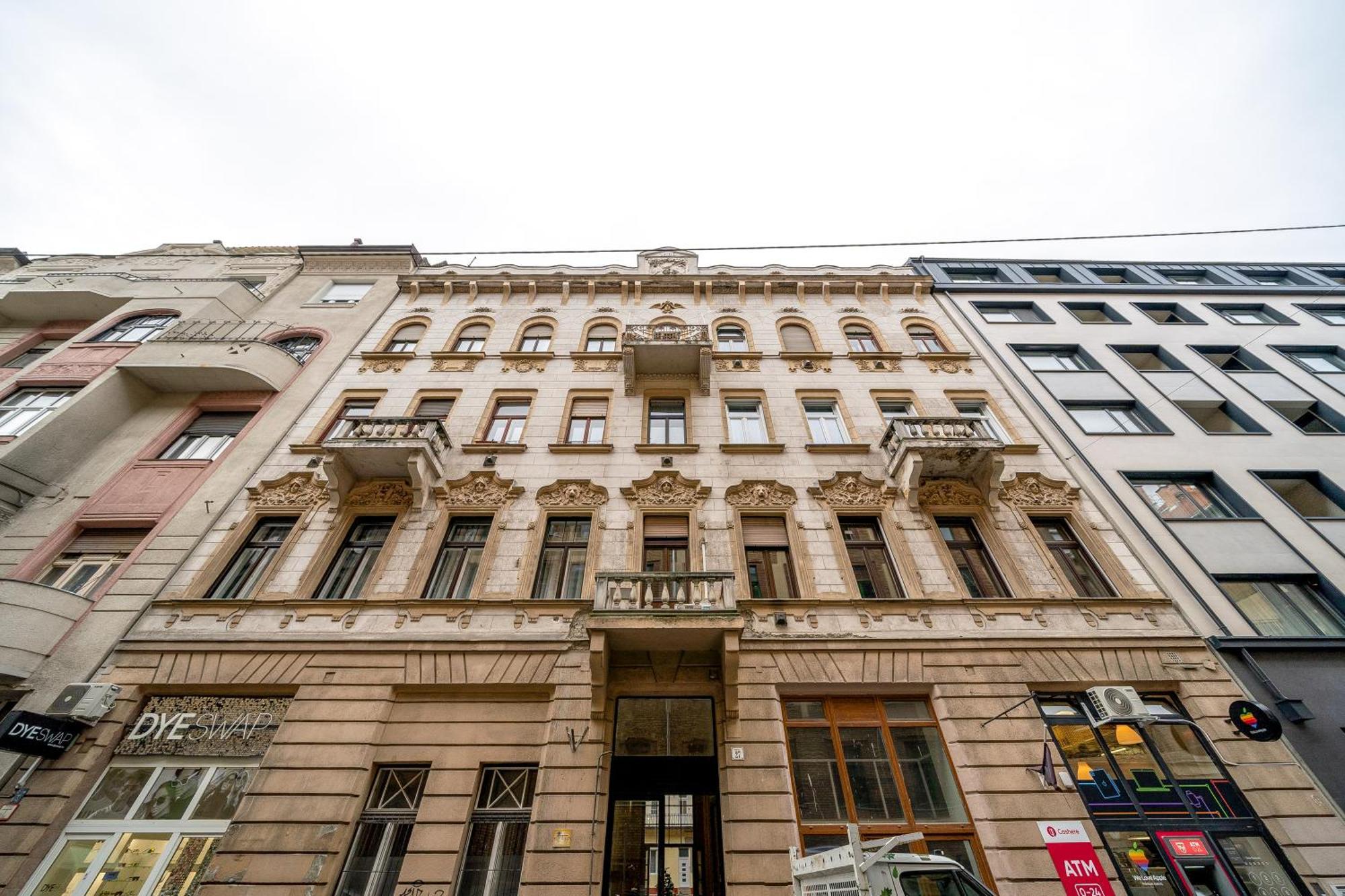 Budapest Magic Blue In Downtown Exterior photo